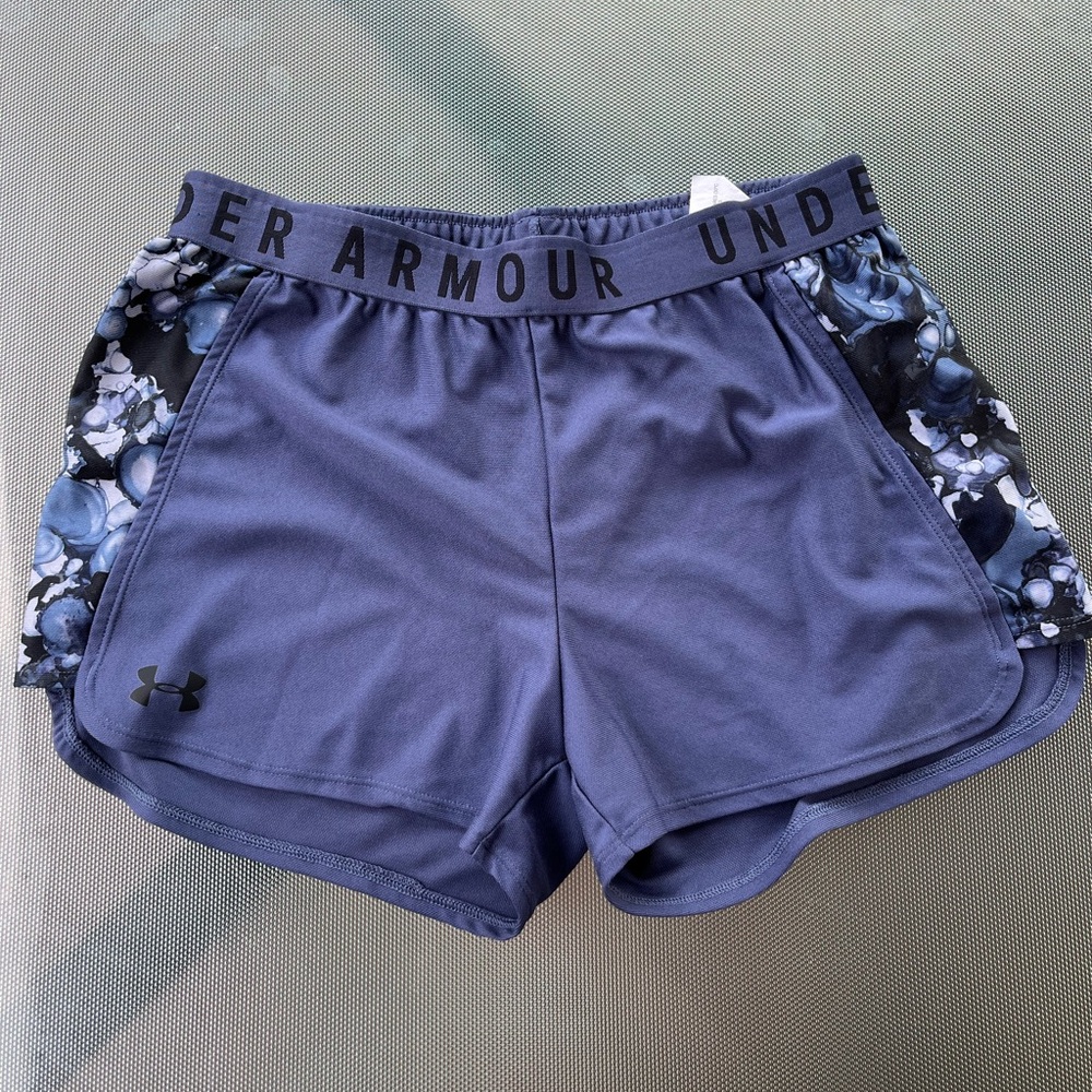 Under Armour loose fit women’s shorts